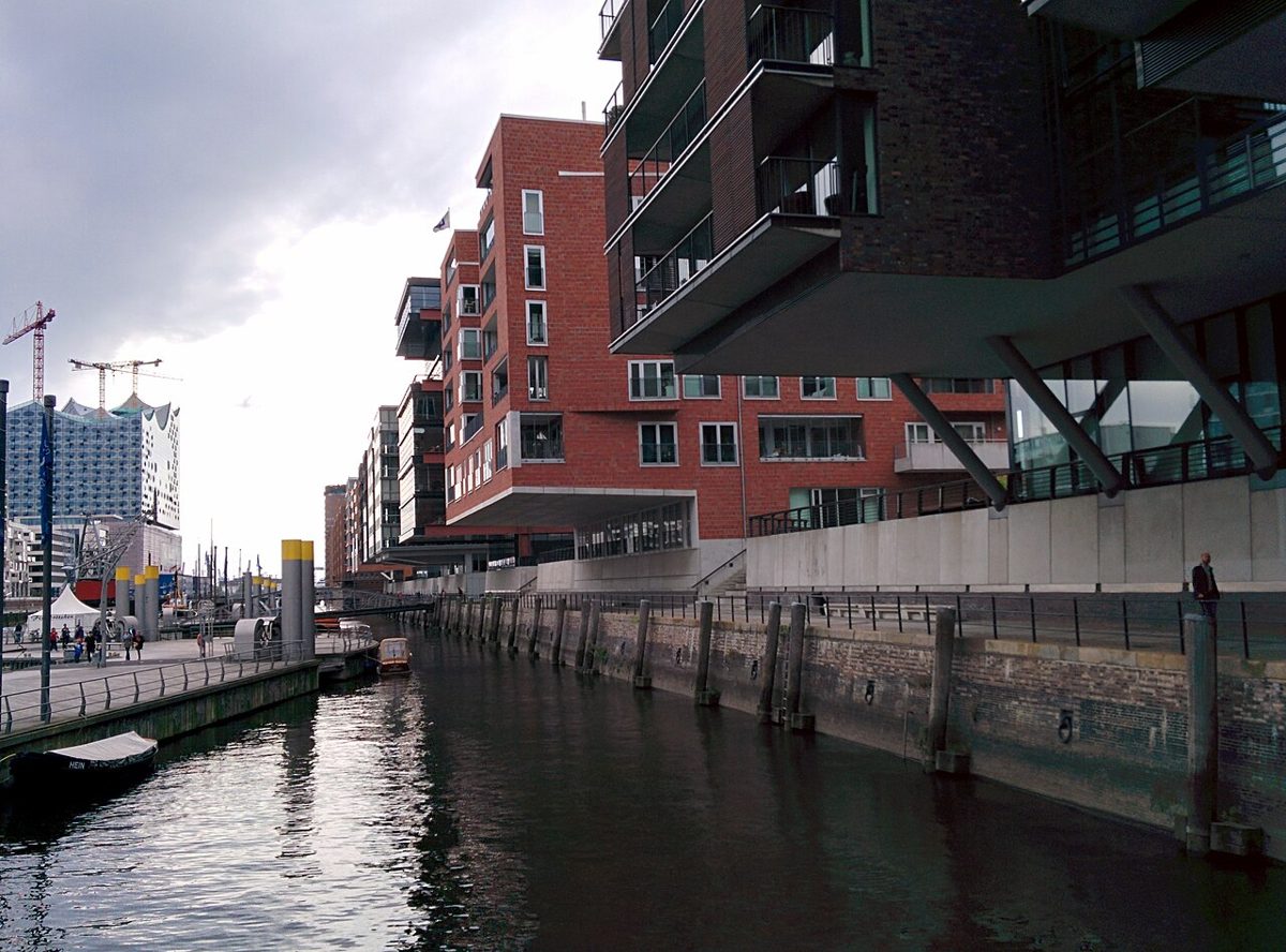 Speicherstadt & Elbphilharmonie in Hamburg, Deutschland